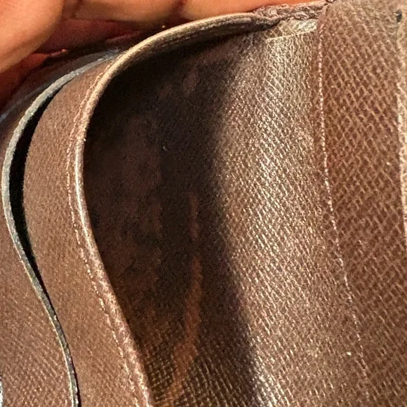 Louis Vuitton Brown Checkered Wallet - Picture 9 of 9